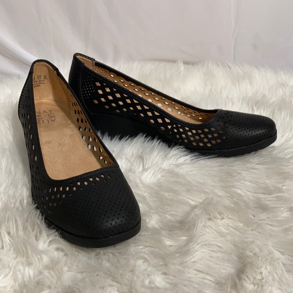 Naturalizer Brina Wedge Pump Black Size 8.5 M
